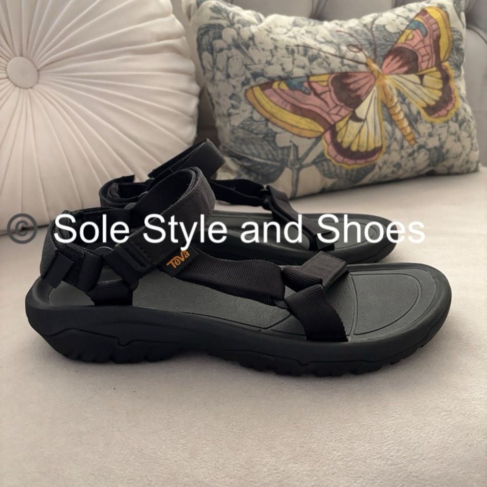 Teva Hurricane XLT2 Sandals Black 9 RETAIL $80